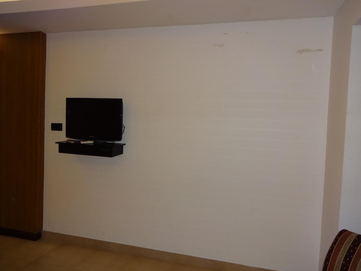 The Castello Residency Hotell Coimbatore Exteriör bild