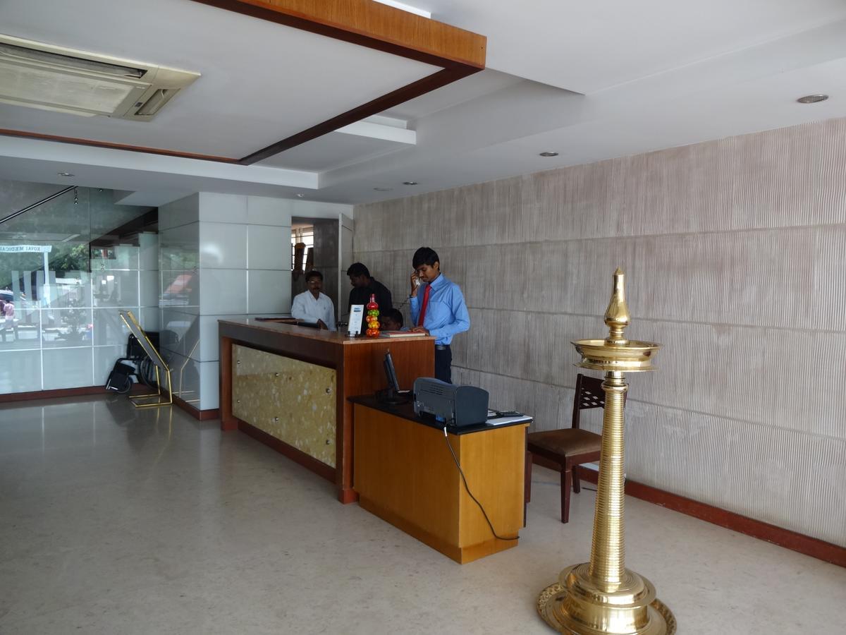 The Castello Residency Hotell Coimbatore Exteriör bild