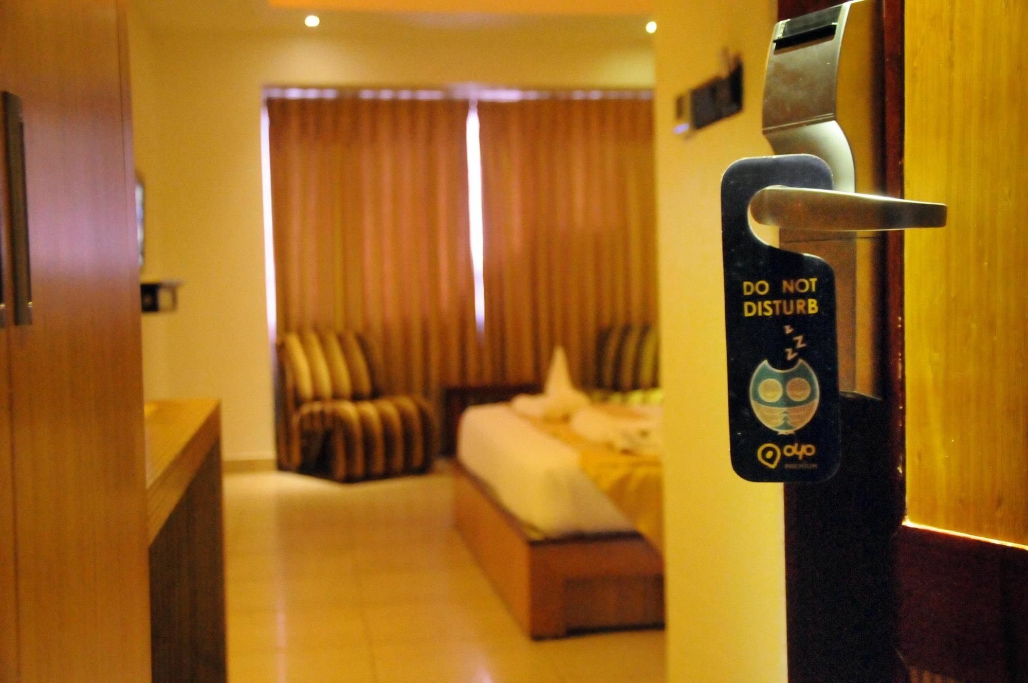 The Castello Residency Hotell Coimbatore Exteriör bild
